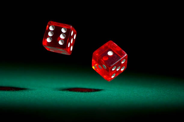 Dragon Tiger rapid-fire table with live dealer and animated results